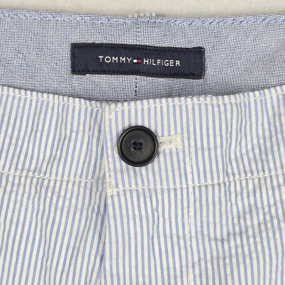 Tommy Hilfiger Men Shorts Size 40 Blue White Seersucker Preppy EUC Beach Striped - Picture 2 of 13